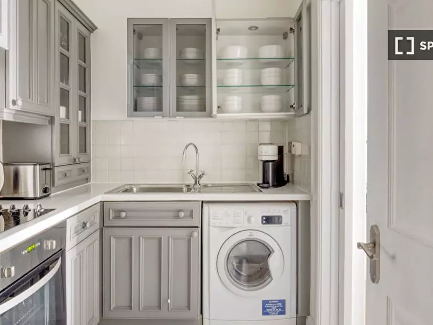 Immagine 9 di Appartamento in affitto  in Hugh St a 