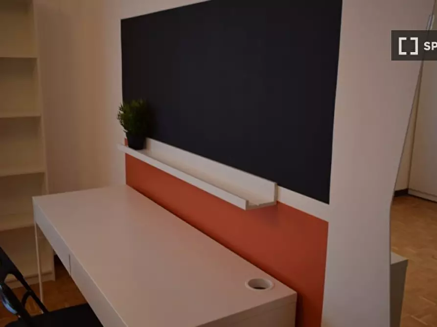 Immagine 5 di Camera condivisa in affitto  in Rocca D'anfo a Brescia