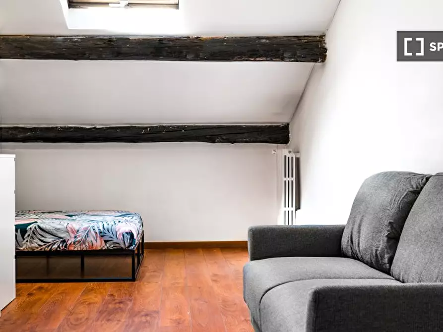 Immagine 1 di Camera condivisa in affitto  in Via Gustavo Fara a Milano