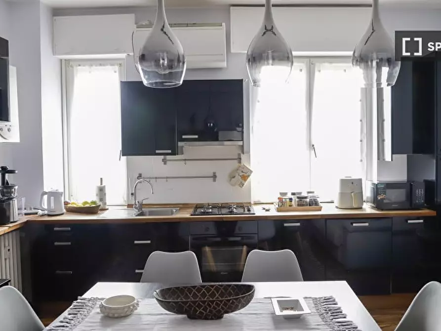 Immagine 6 di Camera condivisa in affitto  in Via Tavazzano a Milano