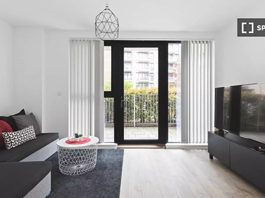 Immagine 7 di Appartamento in affitto  in Lakeside Dr a Brent