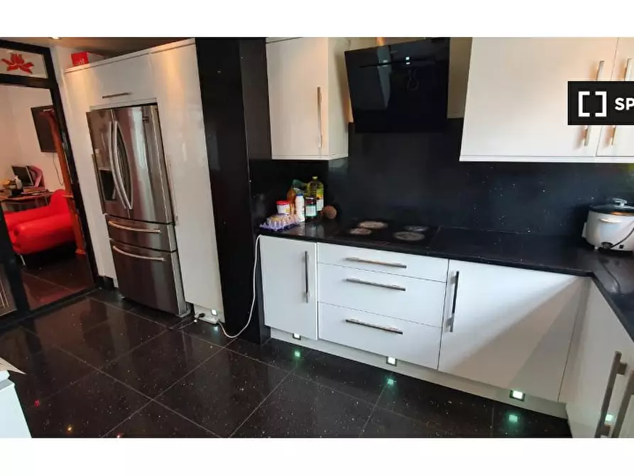 Immagine 11 di Camera condivisa in affitto  in Tenby Rd a Barking