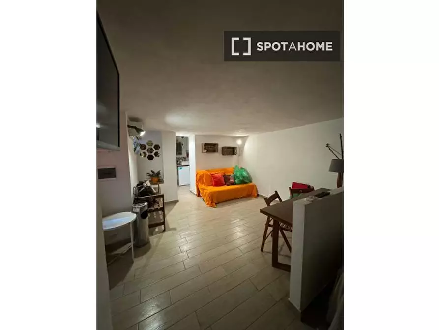 Immagine 5 di Ufficio in affitto  in Vico Storto Purgatorio Ad Arco a Napoli