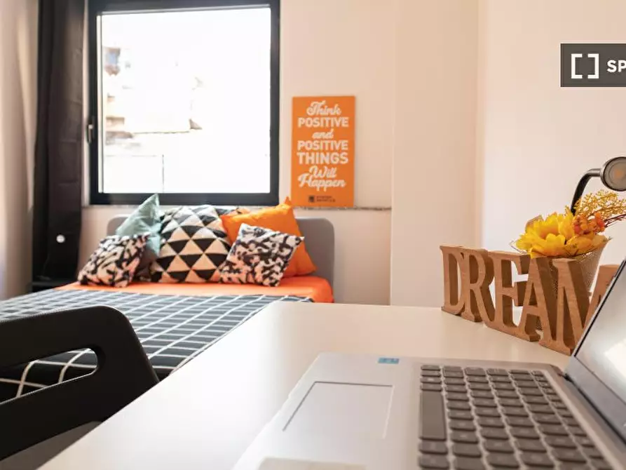 Immagine 3 di Camera condivisa in affitto  in Via Dante a Cagliari