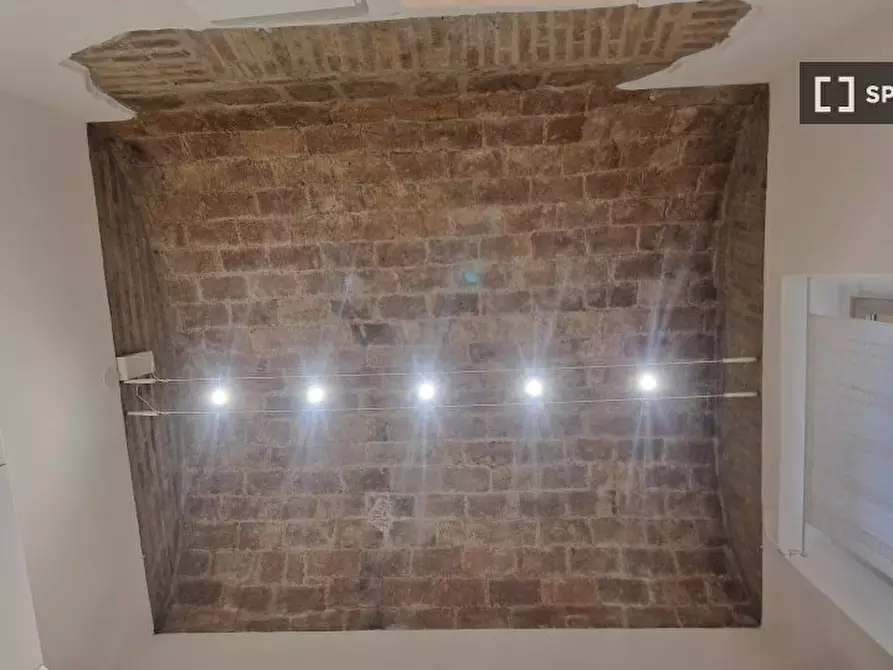 Immagine 10 di Appartamento in affitto  in Via della Mola Dei Fiorentini a Roma