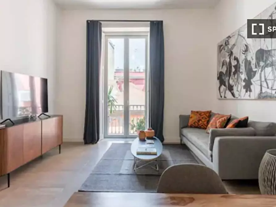 Immagine 1 di Appartamento in affitto  in Vico Lungo Teatro Nuovo a Napoli