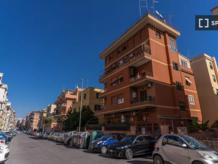 Immagine 13 di Appartamento in affitto  in Via dei Lauri a Roma