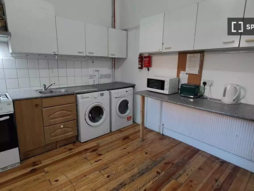 Immagine 8 di Camera condivisa in affitto  in Hackney Rd a Poplar