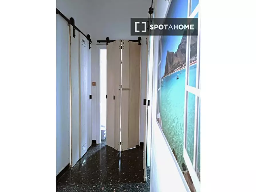 Immagine 18 di Camera condivisa in affitto  in Via Aldo Manuzio a Genova