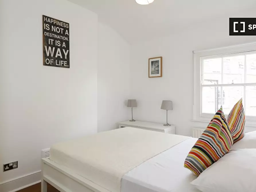 Immagine 11 di Appartamento in affitto  in B Mornington Terrace a Camden Town