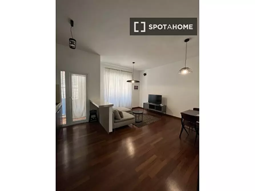 Immagine 5 di Appartamento in affitto  in Via Muzio Attendolo a Roma