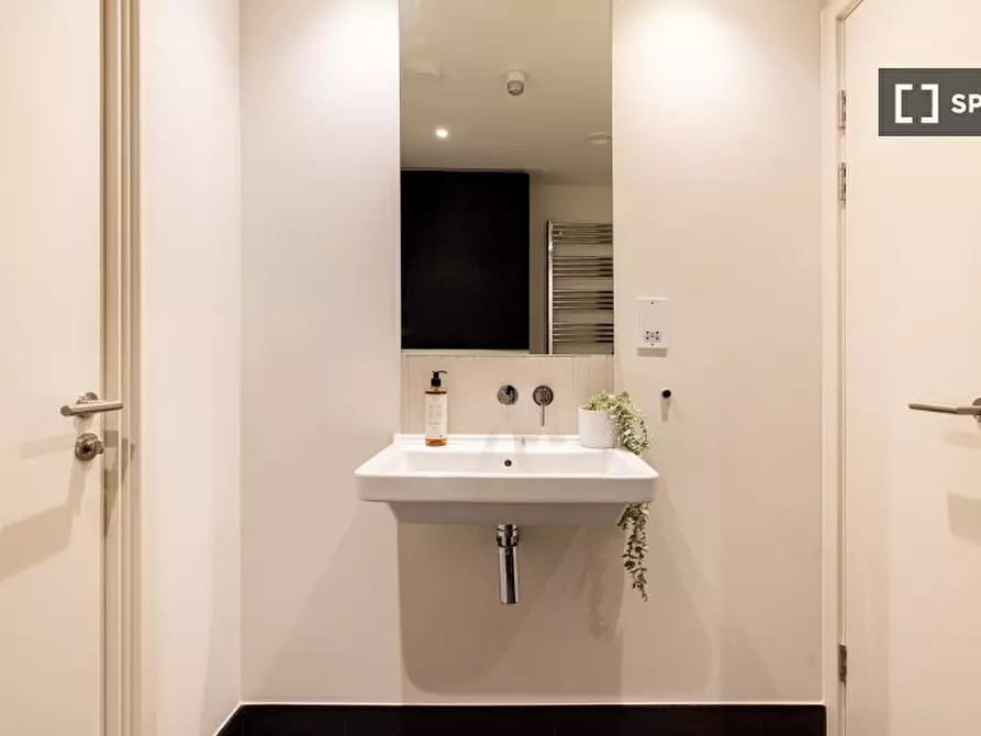 Immagine 5 di Appartamento in affitto  in a George St a Croydon