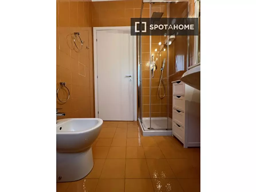 Immagine 9 di Appartamento in affitto  in Via Alberto Caroncini a Milano