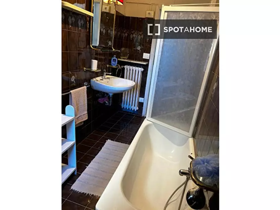 Immagine 6 di Camera condivisa in affitto  in Viale Orazio Antinori a Perugia