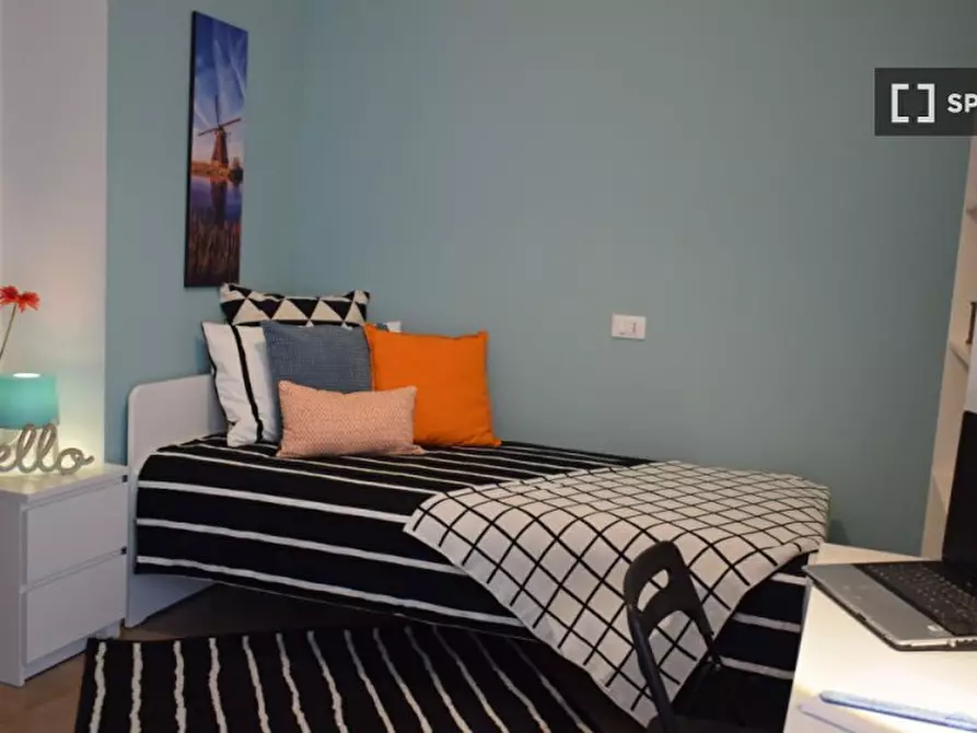 Immagine 1 di Camera condivisa in affitto  in Rocca D'anfo a Brescia