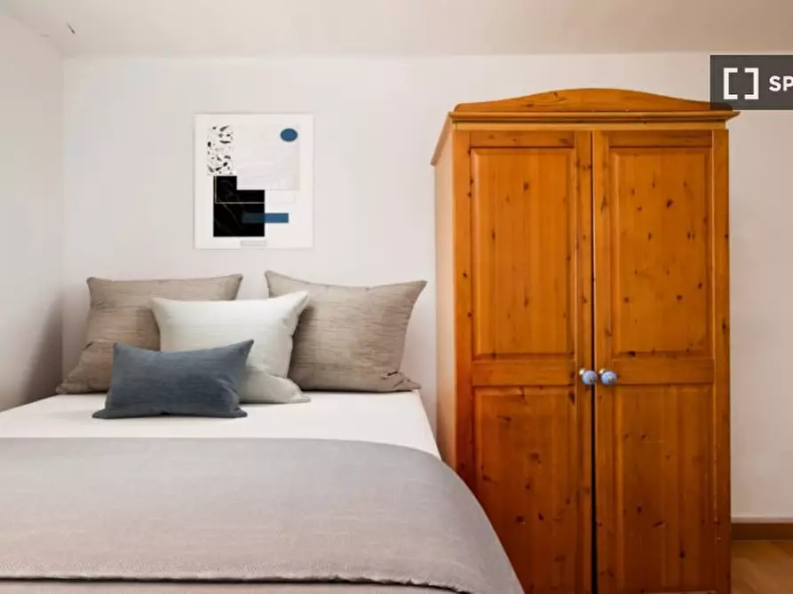 Immagine 2 di Camera condivisa in affitto  in St. Charles Square a Kensington