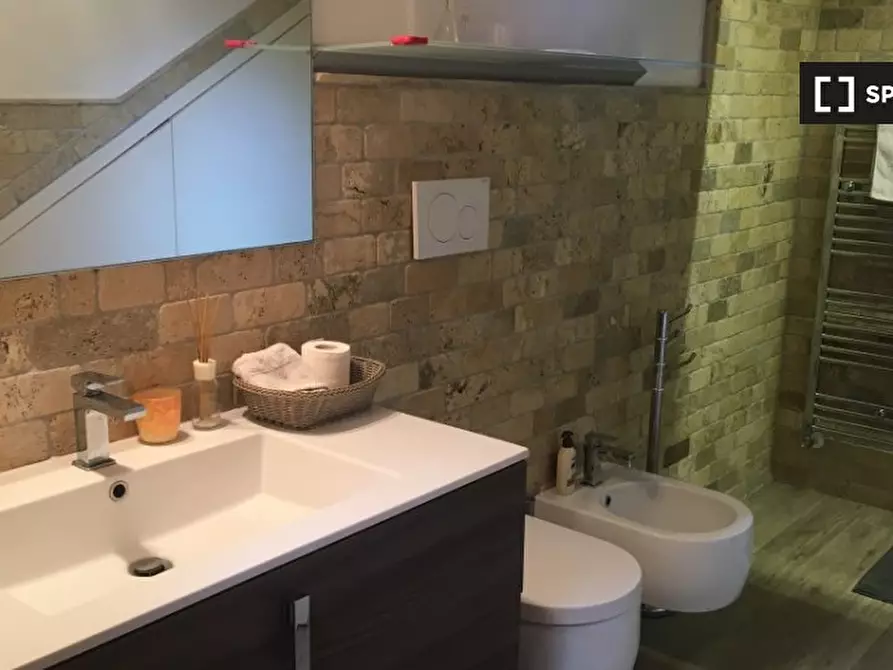 Immagine 10 di Appartamento in affitto  in Via di Tor Pagnotta a Roma