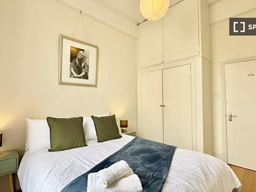 Immagine 19 di Appartamento in affitto  in Sinclair Rd a Hammersmith