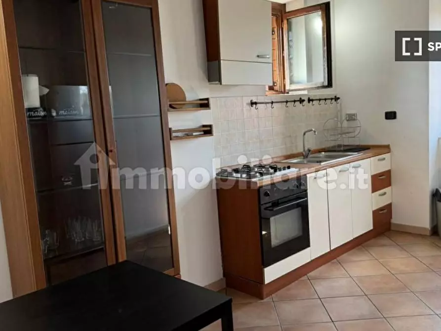 Immagine 13 di Appartamento in affitto  in Via Renato Salvatori a Roma