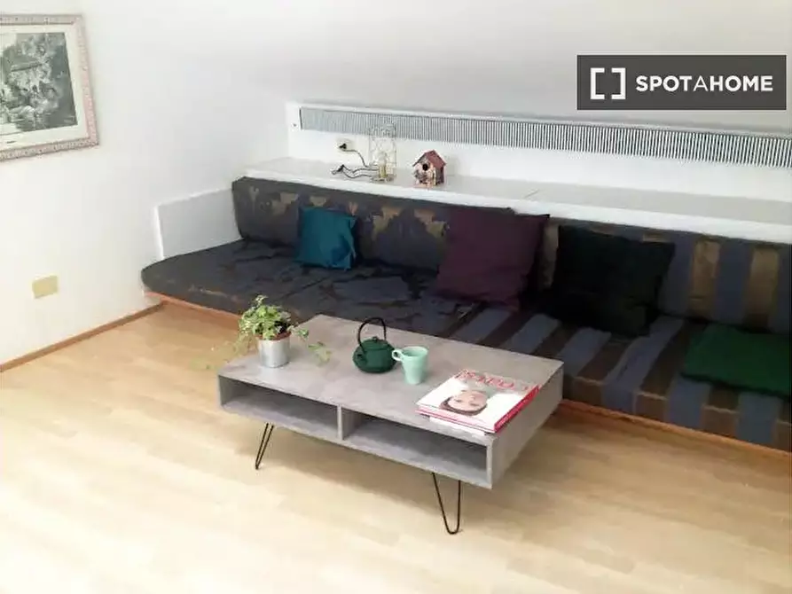 Immagine 15 di Ufficio in affitto  in Via Giuseppe Petroni a Bologna