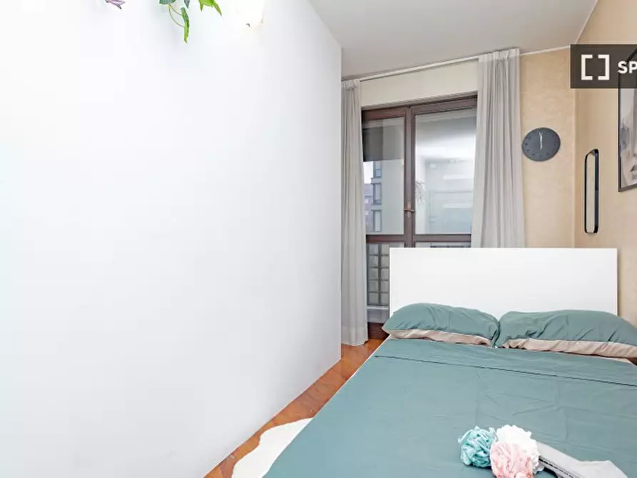 Immagine 3 di Camera condivisa in affitto  in Via Francesco Caracciolo a Milano