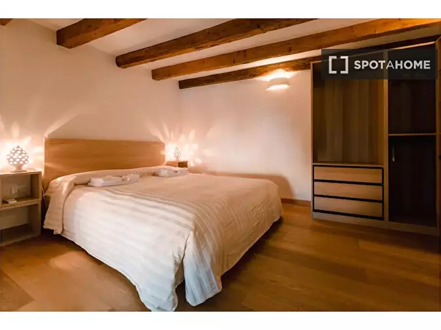 Immagine 7 di Ufficio in affitto  in Viale Enrico Panzacchi a Bologna