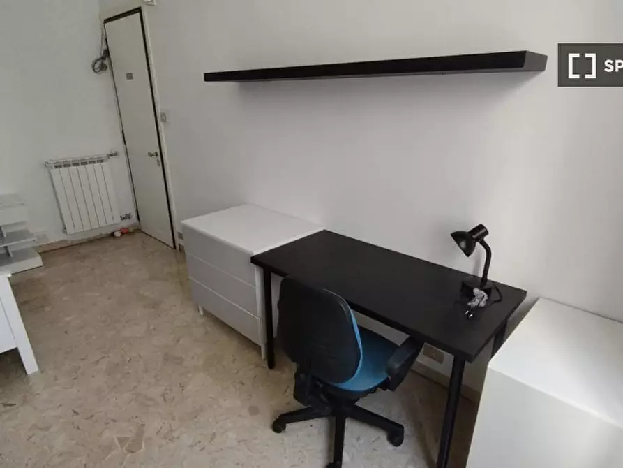 Immagine 14 di Camera condivisa in affitto  in Via Francesco Sivori a Genova