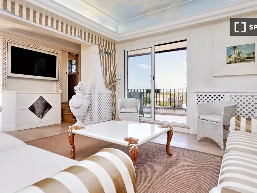 Immagine 1 di Appartamento in affitto  in Via della Botticella a Roma