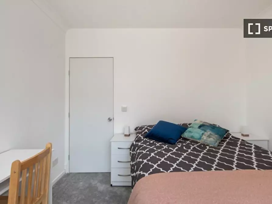 Immagine 1 di Camera condivisa in affitto  in Farrow Ln a Lewisham