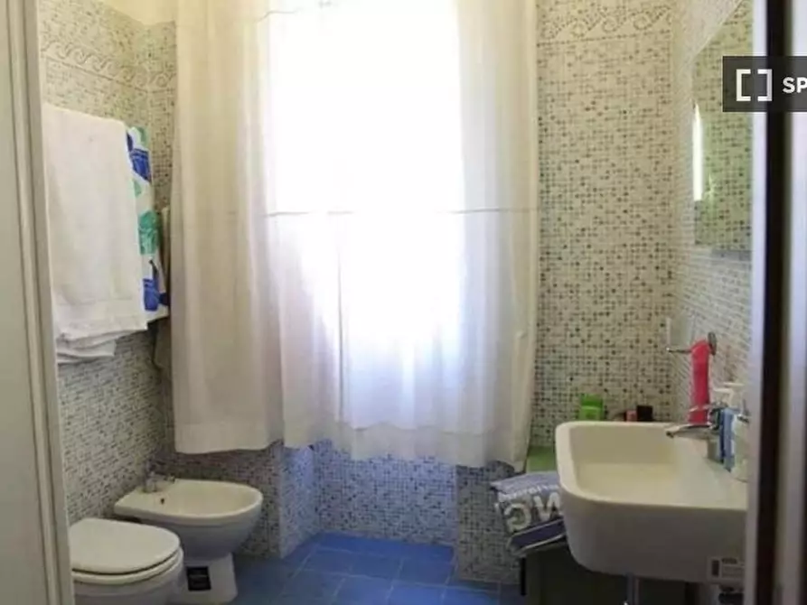 Immagine 4 di Camera condivisa in affitto  in Via Annone a Roma