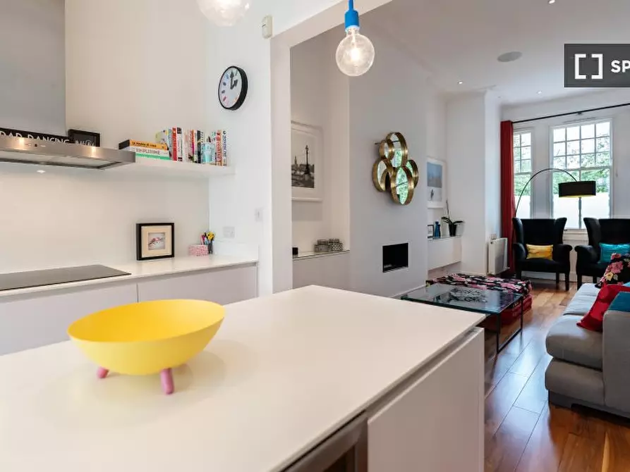 Immagine 14 di Appartamento in affitto  in Leathwaite Rd a Wandsworth