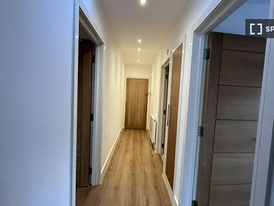 Immagine 12 di Appartamento in affitto  in Uxbridge Road a Harrow