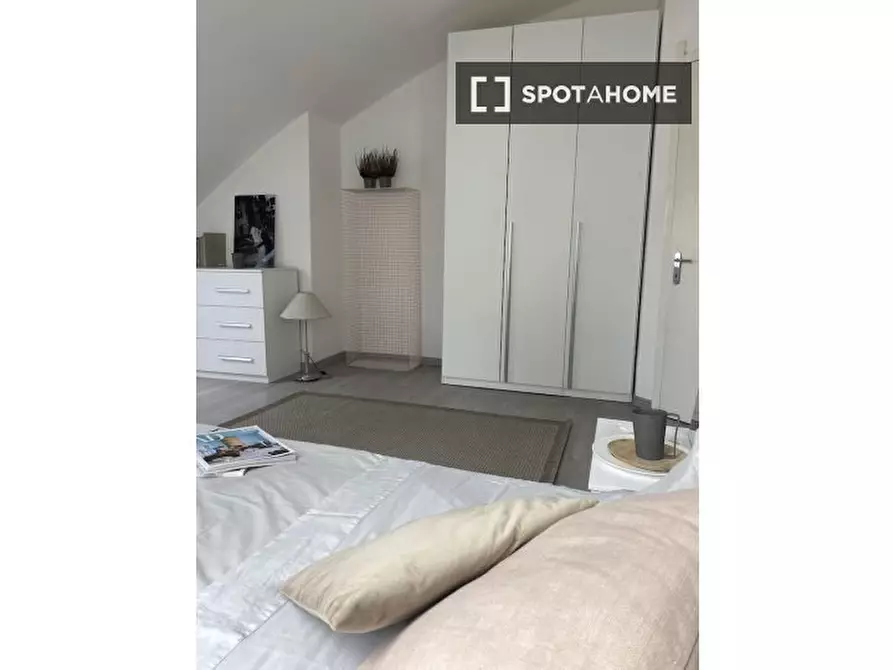 Immagine 5 di Camera condivisa in affitto  in Giovanni Maria a Milano