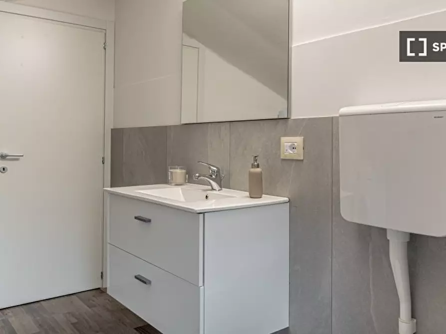 Immagine 17 di Camera condivisa in affitto  in Via Gino Onestinghel a Trento