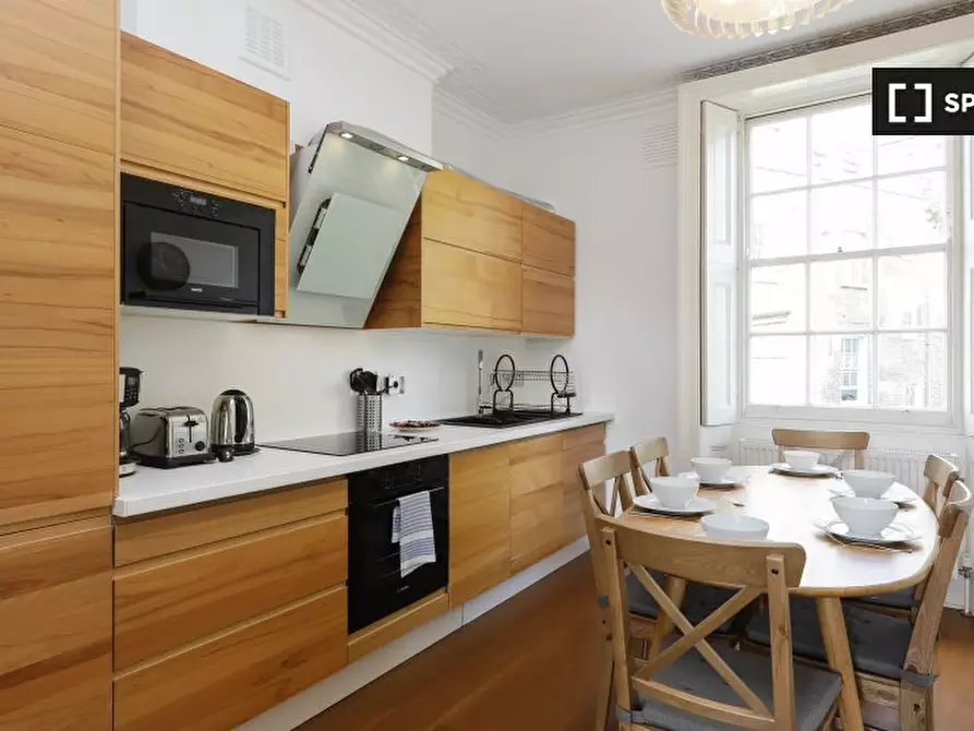 Immagine 5 di Appartamento in affitto  in B Mornington Terrace a Camden Town