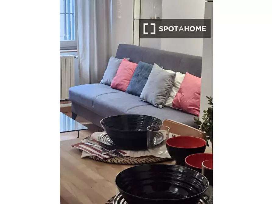 Immagine 16 di Appartamento in affitto  in Via Vigevano a Milano