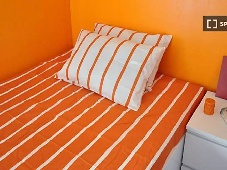 Immagine 3 di Camera condivisa in affitto  in Viale Abruzzi a Milano