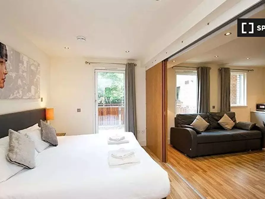 Immagine 2 di Appartamento in affitto  in Brandfield St a Inverleith, New Town and Fountainbridge