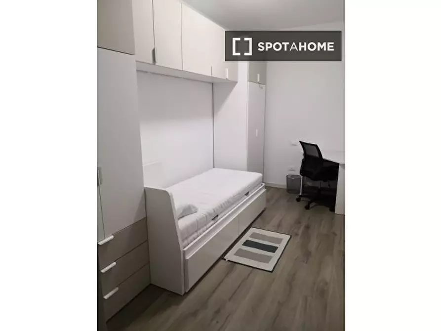 Immagine 9 di Camera condivisa in affitto  in Via Vecchia a Padova