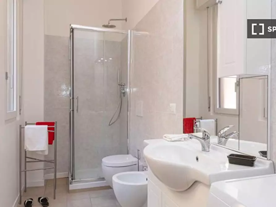 Immagine 15 di Camera condivisa in affitto  in Corso Magenta a Milano