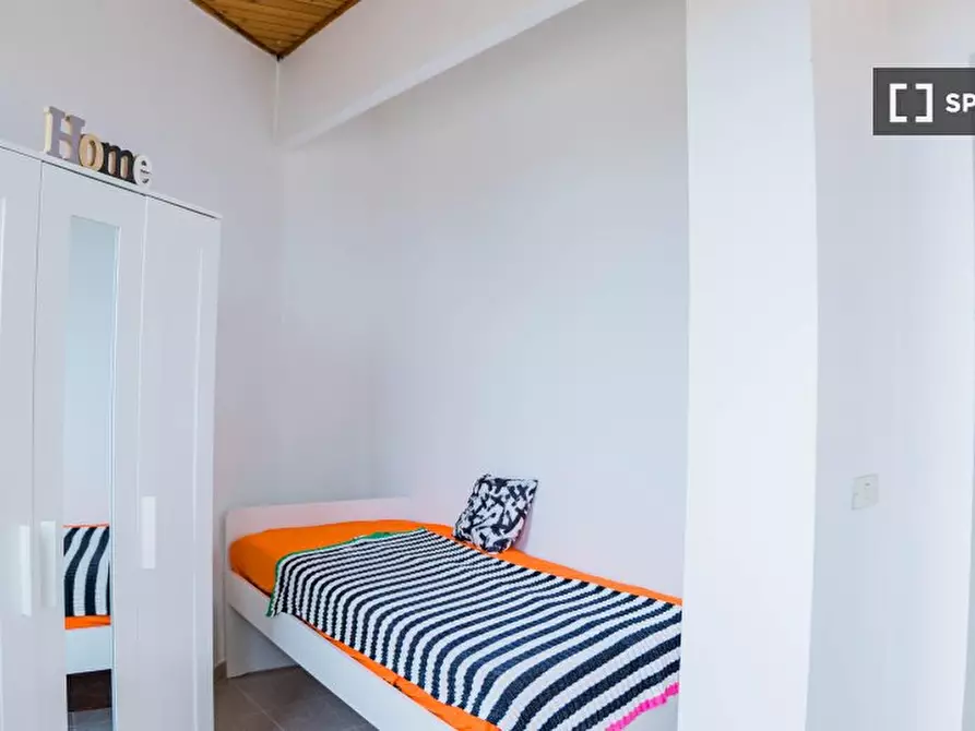 Immagine 1 di Camera condivisa in affitto  in Goldoni a Cagliari