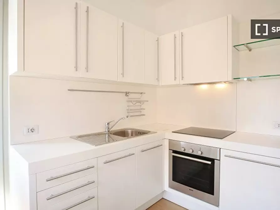 Immagine 14 di Camera condivisa in affitto  in Via Benjamin Constant a Milano