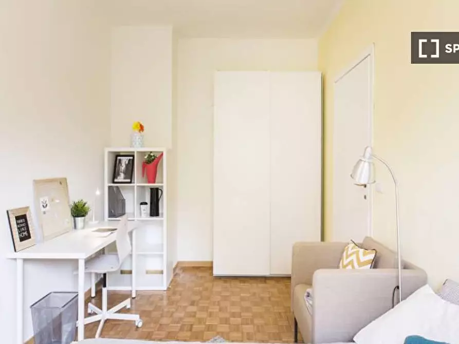 Immagine 3 di Camera condivisa in affitto  in Via Leone Tolstoi a Milano