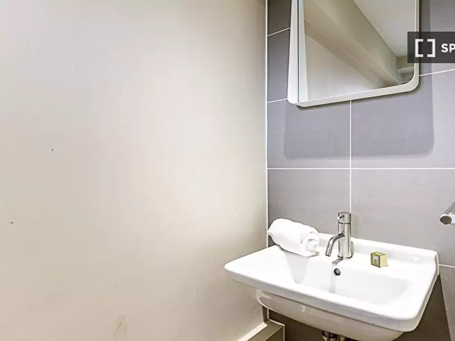 Immagine 12 di Appartamento in affitto  in Flat a 