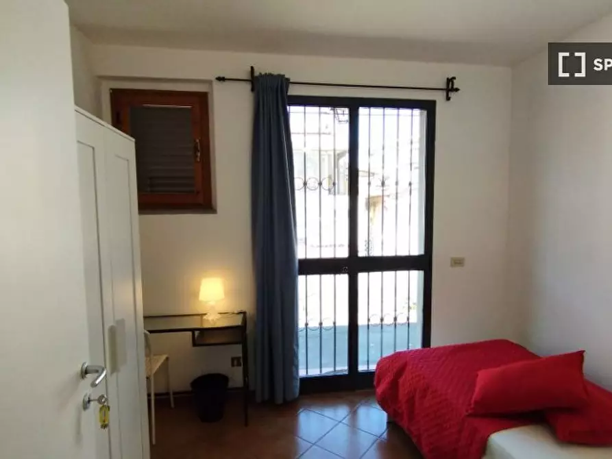 Immagine 18 di Camera condivisa in affitto  in Via Francesco Calzolari a Firenze