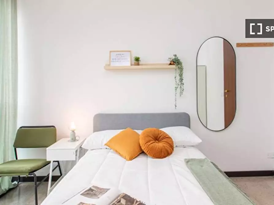 Immagine 6 di Camera condivisa in affitto  in Viale Sondrio a Milano