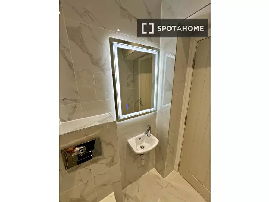 Immagine 5 di Appartamento in affitto  in Chapel Way a Islington