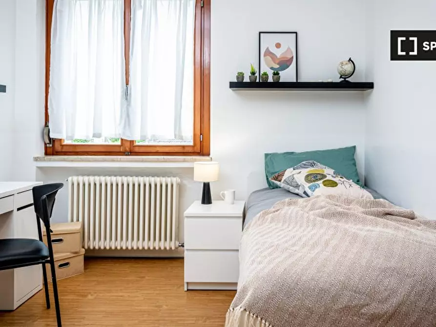 Immagine 2 di Camera condivisa in affitto  in Salita Giovanni Ciccolini a Trento