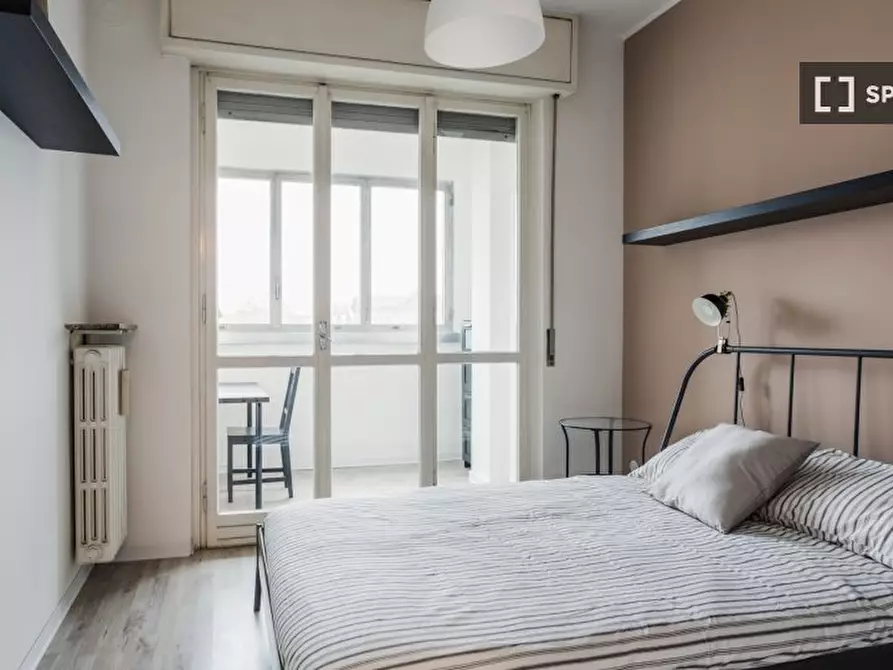 Immagine 1 di Camera condivisa in affitto  in Via Federico Engels a Milano