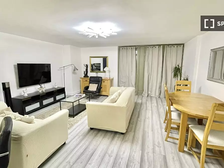 Immagine 1 di Appartamento in affitto  in Kensington Gardens Square a Paddington
